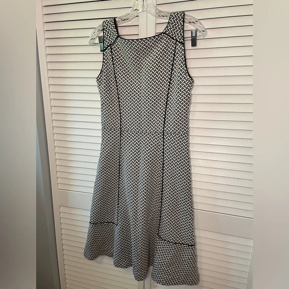 Lands’ End Women’s Dress Size 6T White Black Sleeveless A-Line Jacquard Flounce - Picture 7 of 16